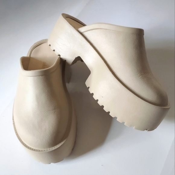Lemonade Shoes - Lemonade Beige Clogs 6-7